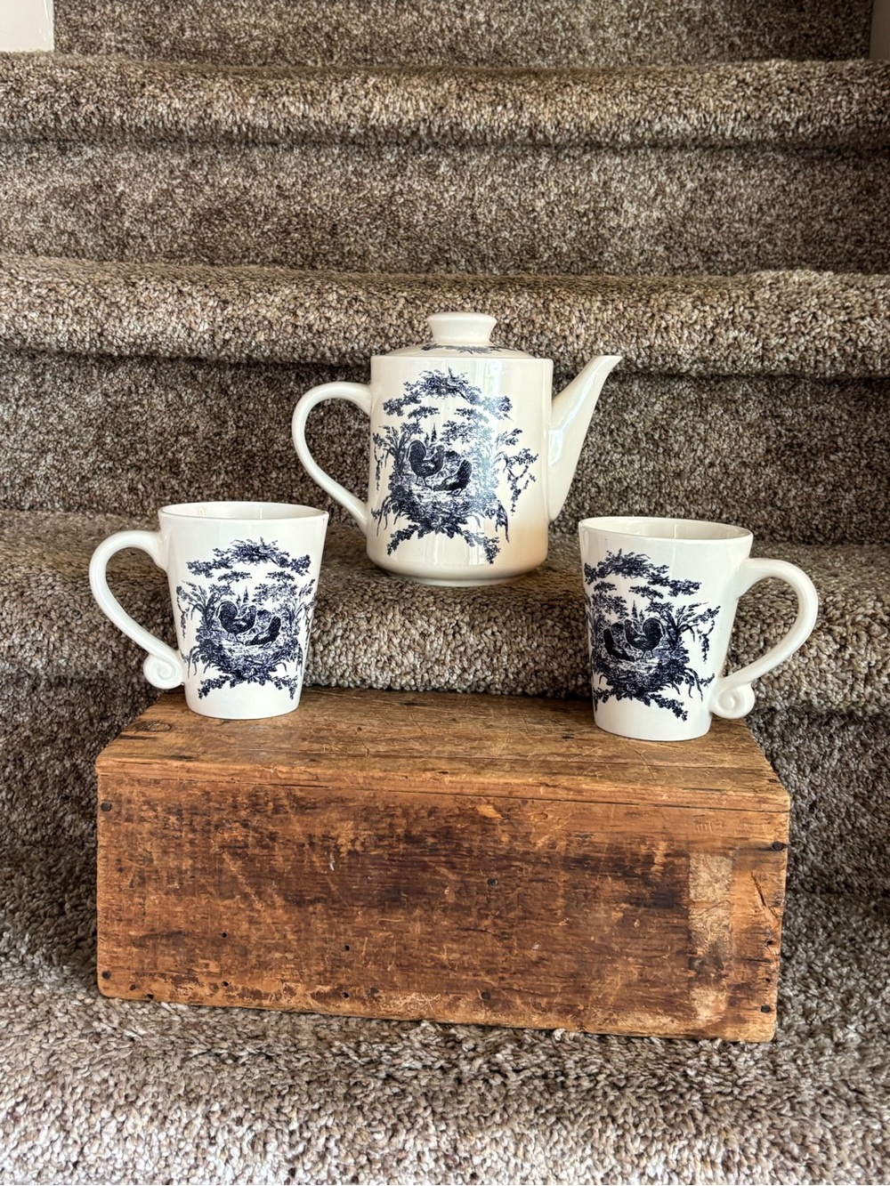 Classic Blue and White Porcelain Tea Set - Elegant Home Art